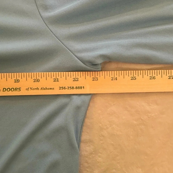 Under Armour Heat Gear Long Sleeve Loose Fish Top - Picture 3 of 6